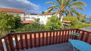 Relaxing Seaside Manors - Image 2