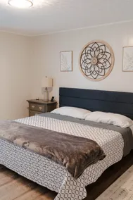 3BR Near Tacoma | Easy Stay for Groups - Image 4
