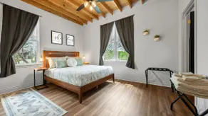 5-Star 2BR: Comfy, SuperHost Hospitality - Image 5