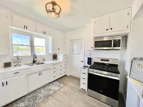 Cottage on Kessing - Image 3