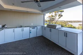 Aruma Shack 8 - Willowdene - Image 3