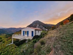Home with Stunning Views in Salvezines - Image 2