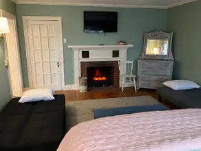 Hampton Beach Studio Sleeps 4! - Image 2