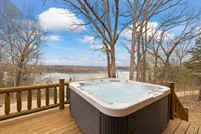 Little Cedar Lodge-Amazing Views-Hot tub-Fire Pit - Image 4