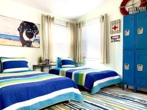 Unique Coastal Retreat W/2 Kings - Image 4
