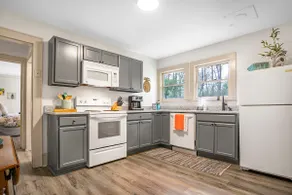 Family/pet-friendly with ACRES of outdoor space! - Image 5