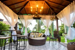 Retreat with SPA, Sauna, Movie Theater and Private Pool - Image 2