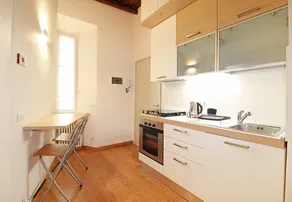 Lake Como Nest - Image 3