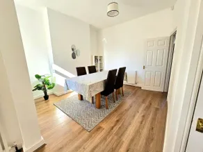 Entire house, Waterloo, free street parking - Image 5