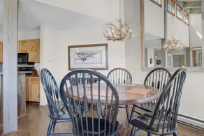 Rustic Ridgetop Retreat - Image 5