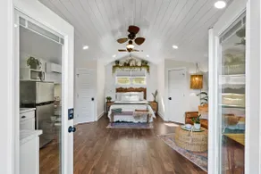 Private, Romantic Loft with a VIEW! - Image 4