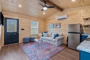 Red Door Cabin Five - Image 3
