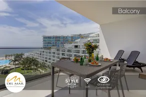 Waterfront condo w/ pool access & patio - Image 4