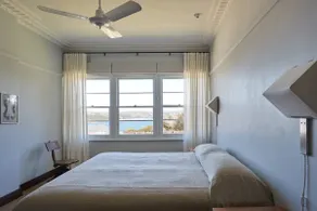 Cosy 3 Bedroom Cottage with Harbour Views - Image 5