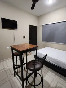 Namur Studio with kitchen and bathroom, 60th Street downtown - Image 3
