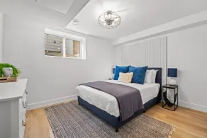 The Duchess | 5 Min from Chinook | Upscale | Pets - Image 4