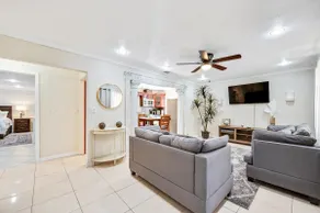 Charming Remodeled 2BD/1BTH Near 10FW/605 FWY DTLA - Image 5