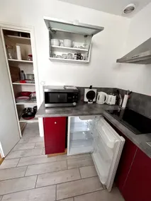furnished studio with fiber for rent - Image 5