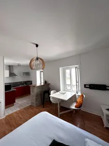 furnished studio with fiber for rent - Image 4