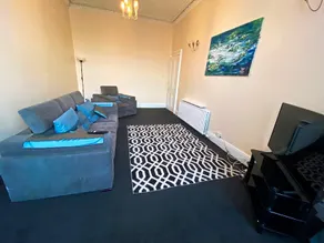 Paisley Pad Glasgow Gateway second floor flat - Image 2