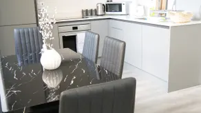 Stylish 2 bedrooms, 2 bathrooms with workspace in Milton Keynes - Image 2