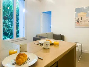 Air-conditioned apartment • Fontaine Gardens • Nîmes center - Image 5