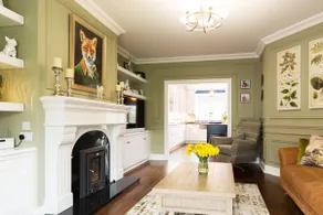 Stylish 4BD, 3.5BA House @ Cute Friendly Village - Image 2