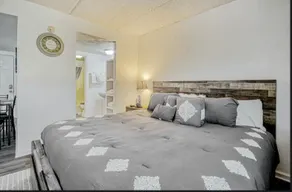 Exquisite Hidden Gem Cozy 1-Bedroom Condo - Image 3