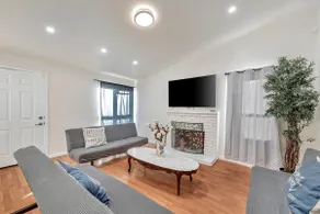 Nice House 4/2 baths, free Wi-Fi/Parking/ Washer - Image 3