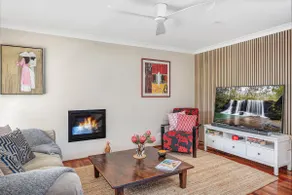The Blue Cow: A Country Escape for Couples - Image 4