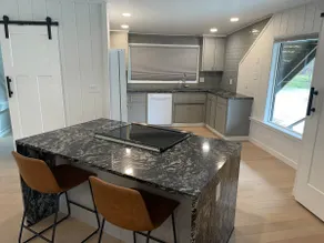 The River House on The Rogue with beautiful views! - Image 3
