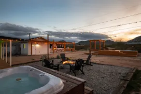 Reckless Frontier:Spa, Pool, Tavern, firepit, tubs - Image 2