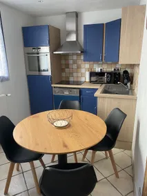 Pleasant apartment with sleeping area - Image 4