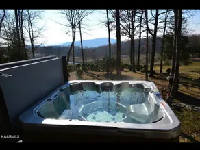 Relax at Renegade Retreat - Image 2