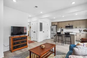 Garden & City Skyline View Home in Brookland! - Image 4