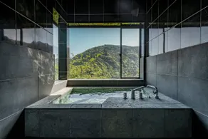 Luxurious hot spring inn with exclusive views of the Sea of Japan/Take a moment to relax on the large tree terrace overlooking the sea - Image 4