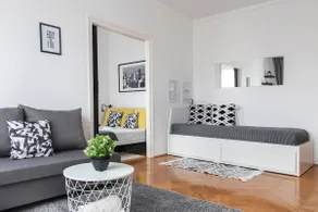 Bright & Cosy Pannonia Apartment - Self-Check-in - Image 4