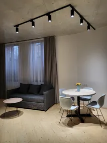 Old Gold AnteOn Studio Apartment - Image 5