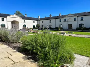 2 Castle Hume Court Holiday House - Image 2