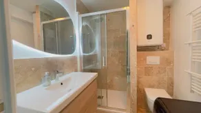 Nice 2-room apartment with all amenities. - Image 5