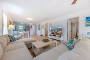 Sun 'n Games: Hot tub, game room, bikes, fire pit - Image 3
