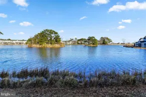 Ocean City Cozy Lake House - 1 Mile from Beach - Image 3