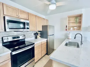 Next to Beach, Foods & Shops - Updated w/ View! - Image 2