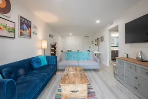 Memphis Themed Gtown Condo Close To Hospitals - Image 3
