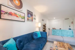 Memphis Themed Gtown Condo Close To Hospitals - Image 4