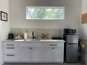 Modern Cute & Bright Guest House - Image 3