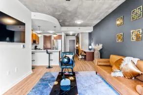 Luxury Midtown High Rise w/pool! - Image 3
