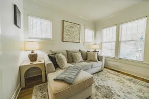 The Pearl House: A peaceful abode near DT H'burg - Image 5