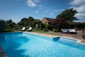 Cottage de campagne rénové avec piscine près de Tenterden - Image 3