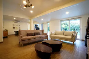 Mulberry Farms - Luxe Farmstay w/Pool + Jacuzzi - Image 3